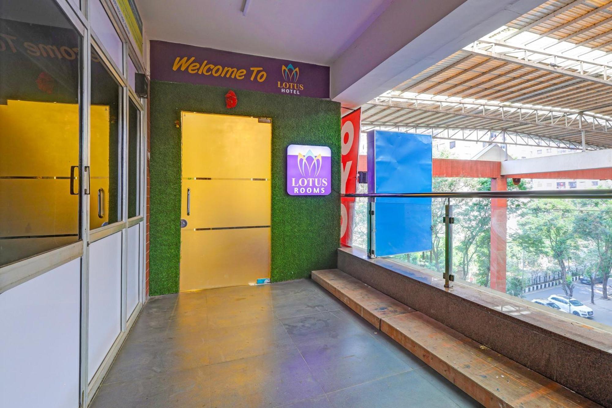Hotel O Lotus Hotel Surat Exterior photo